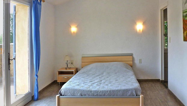 Holiday Home in Puymeras With Garden - Foto 5, Habitación