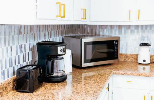 Fast transit to Manhattan with Parking on premises - Foto 24