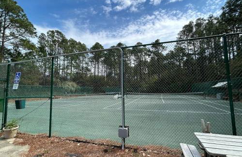 Soundside, canalfront Outer Banks house near ocean - Foto 42