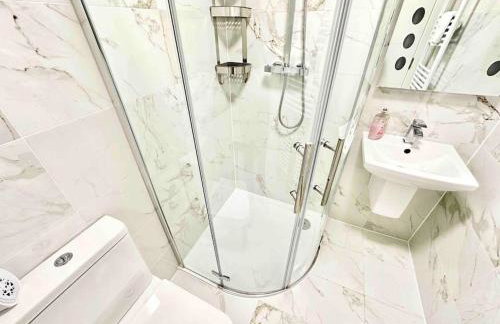 Paradigm House, Stunning 2-Bedroom Apartment 1, free Parking, Oxford - Foto 5