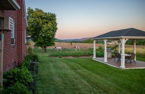 Quiet Elizabethville Home with Fire Pit and Views - Foto 25