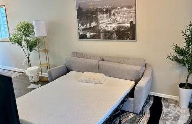 Modern Entire 2-Bedroom House for 6 Guests at University City - Foto 35