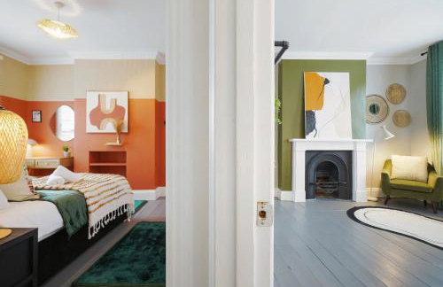 London Acton - hot tub, cinema, games & arcade - Foto 24