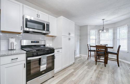 Stylish 4BR Urban Oasis - Foto 8