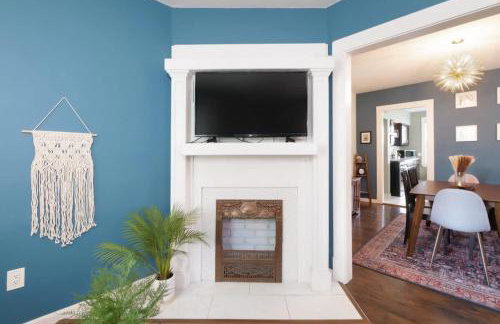 Historic Home in Ohio City Near W25! - Foto 13