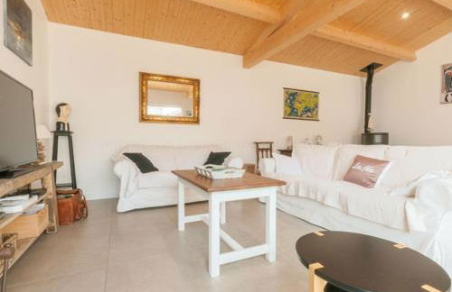 Maison spacieuse à Le Bois-Plage-en-Ré avec terrasse et stationnement - FR-1-835-5 - Foto 2