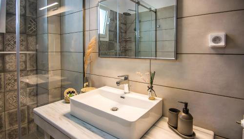 Aristotelis Apartment Lakithra-Alexandra - Foto 5, towels, Shower