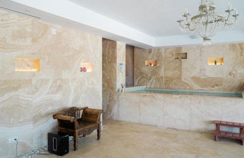 Huge Golf and Spa Mansion 8 min from Puerto Banus - Photo 62