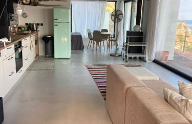 A House with A View - Foto 9