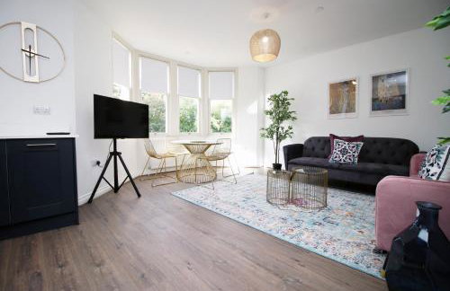 Large City Centre 3 Bed Flat with Parking - Foto 1