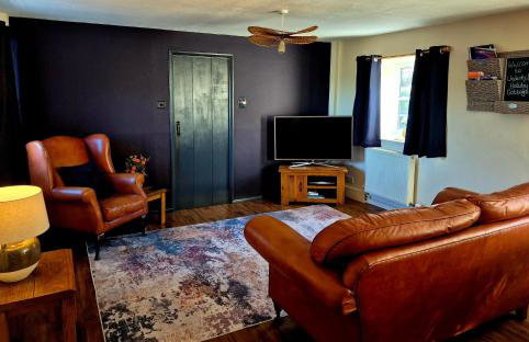 Underhill Holiday Cottage - Photo 1