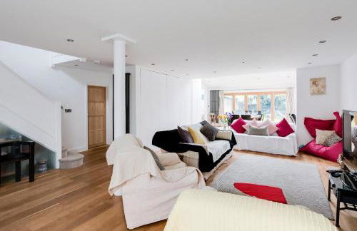 Harbourways Emsworth, Pet Friendly Coastal Retreat, Contractors & Leisure, Free Parking, Walk to Pubs - Photo 45