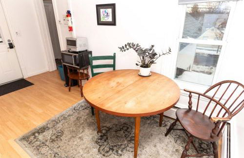 Centrally Located Winooski Apartment - Photo 13