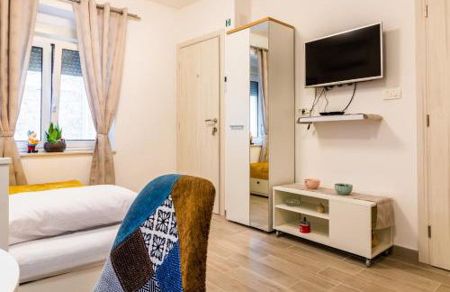 Studio apartman Mirela Kaštel Štafilić - Foto 12