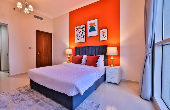 Luxe Apartments near Dubai Mall, Burj Khalifa - Pool, Gym, & Parking by Sojo Stay - Photo 9