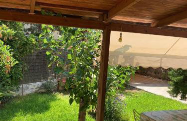 Ξυλινο σπίτι δίπλα στην θάλασσα - Foto 1