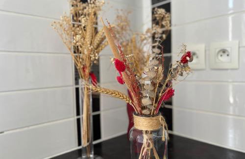 Jolie Colombe, maison 3 ch 2 sdb beau jardin terrasse aménagée à 15 mn à pied de la mer du centre Port en Bessin proche golf et d'Omaha Beach et Bayeux - Photo 30