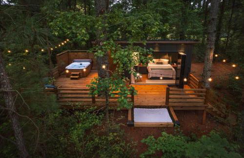 Luxury tiny cottage with deck hammock and hot tub! - Foto 5