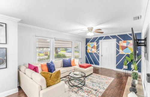 King bd Charming 2-Storey Cottage w PrivateYard - Foto 26