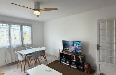 Appt aux Arceaux, Montpellier Centre, balcon, wifi, parking, Netflix - Photo 4