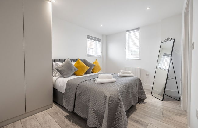 Stunning 2-bed Apartment in Camberley - Foto 8