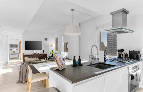 Lavish Two-Story Retreat in the Heart of Manhattan - Foto 34