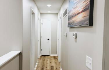 Newly Renovated Home With Pool - Foto 22