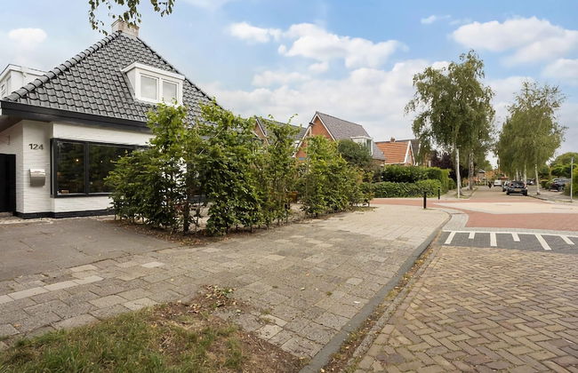 Holiday Home With a Garden and Parking - Foto 21