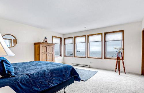 Oceanfront Oasis Home Overlooking Pebble Beach! - Foto 15