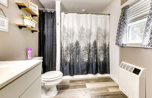 Steps to Crystal Lake Spacious Retreat with Views - Foto 18