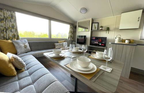 Beautiful 3BR Holiday Home in Stunning Location - Pass the Keys - Foto 8