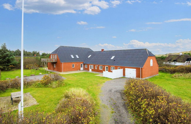 Holiday Home for 22 Guests - Photo 40