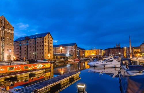 Elliot Oliver - Loft Style 2 Bedroom Apartment With Parking In The Docks - Foto 42