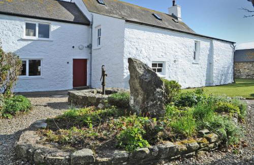 Treleddyn Farmhouse - Photo 6