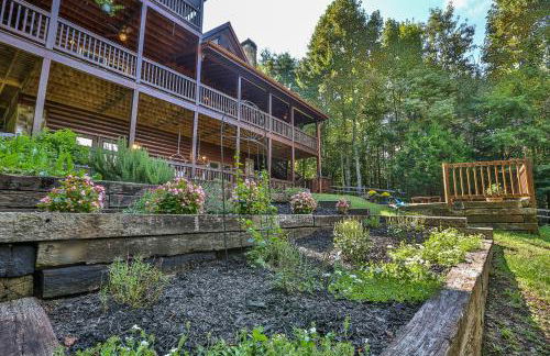 Chateau Relaxeau Breathtaking Spacious Mountain Home on Paved Road - Foto 4