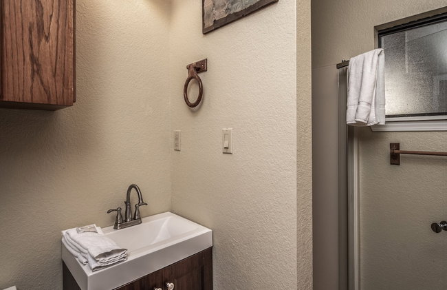 Midtown Riverfront by Ruidoso Vacation Rentals - Foto 87