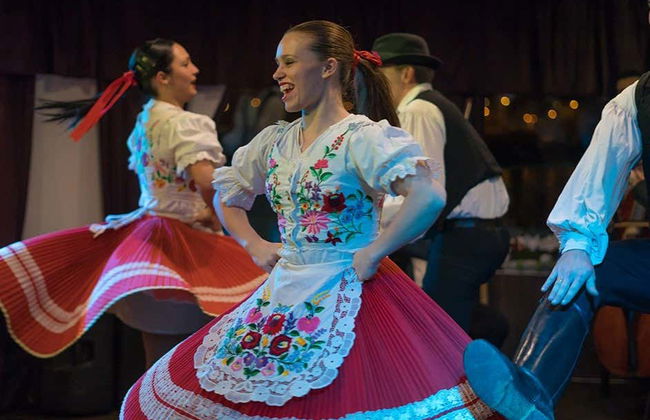 Cruzeiro com espetáculo folclórico - Foto 3