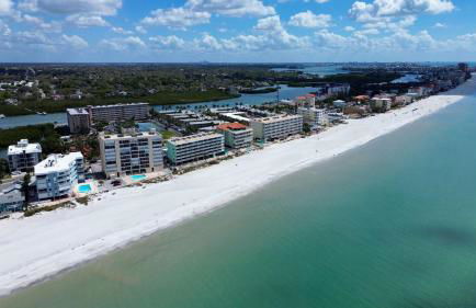 Bayshore Yacht & Tennis 216 - Foto 4