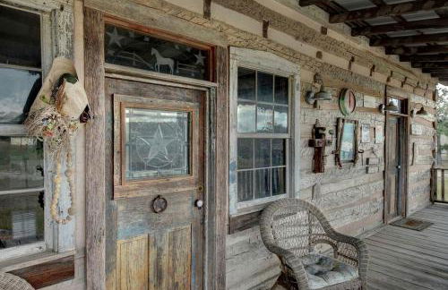 1800's Antique Log Cabin with Modern Amenities near Fredericksburg and Kerrville, Texas - Photo 11
