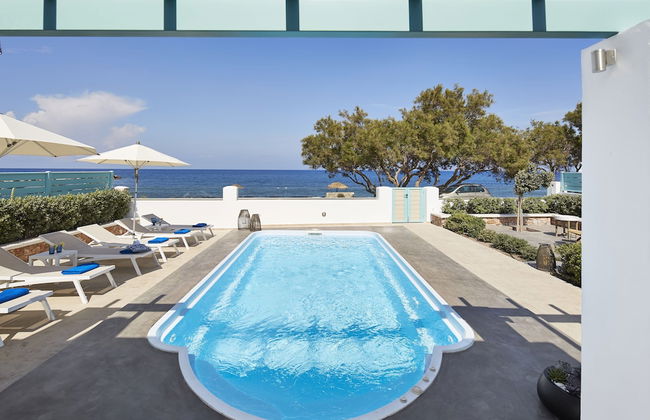 Almyriki Beach Villa - Photo 19