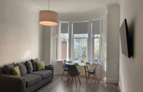 3 Smithhills Paisley central spacious sleeps 4 - Foto 1