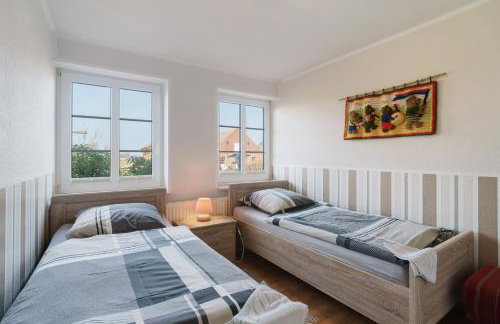 Klaus Jensen , Unter den Linden - Foto 67