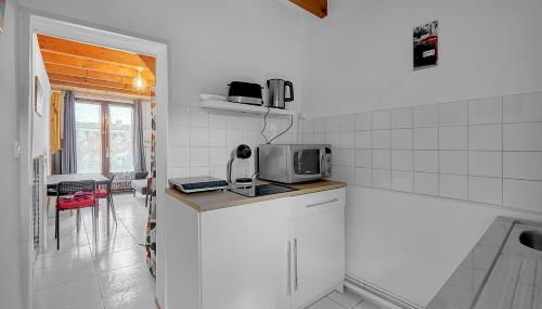 Plaisance-Du-Touch Petite maison calme avec jardin - Photo 2, stove, toaster, minibar