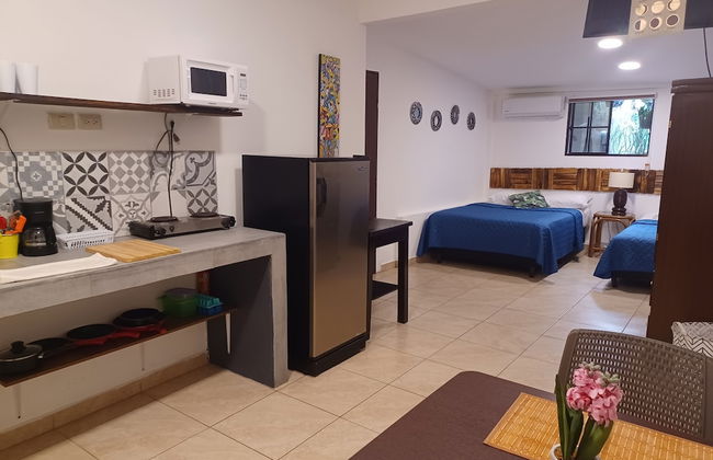 Charly's Place - Photo 3