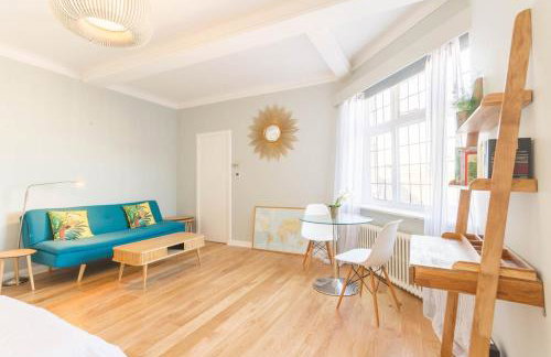 Chic 1 Bed Studio Flat in Popular Bloomsbury - Foto 1