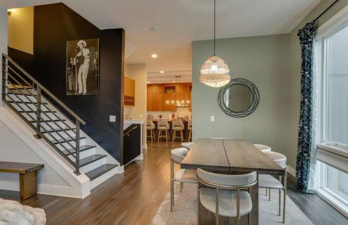 Luxury Townhome! Rooftop-Game Room! Near Broadway! - Foto 21