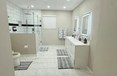 Cozy Retreat near DFW Airport - Entire Home - Foto 34