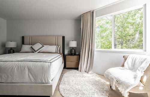 Spacious Central Kirkland Gem with Deck Near Google - Foto 22