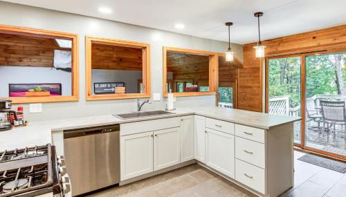 Sauna and Deck Wooded Cabin on Lake Vermilion! - Foto 4