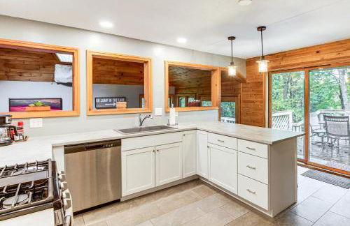 Sauna and Deck Wooded Cabin on Lake Vermilion! - Foto 4